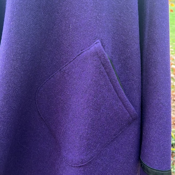 Reversible Houndstooth and Purple Cape - Picture 6 of 7